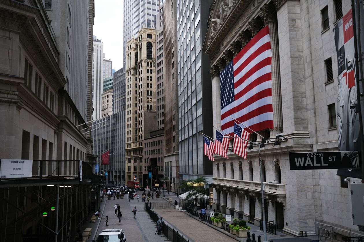 Đánh thuế giới siêu giàu